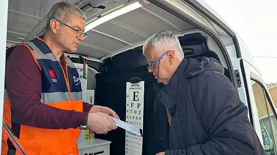 Konya Mobil Gözlük Aracı Hataylı Depremzedelere Hizmet Veriyor