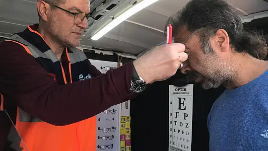Konya Mobil Gözlük Aracı Hataylı Depremzedelere Hizmet Veriyor