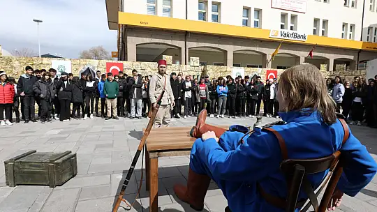 Karatay Bir destandır Çanakkale adlı tiyatroya Konyalılardan büyük ilgi