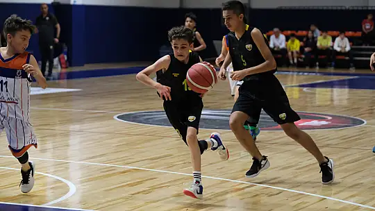 Konya Basketbolda  çifte şampiyonluk