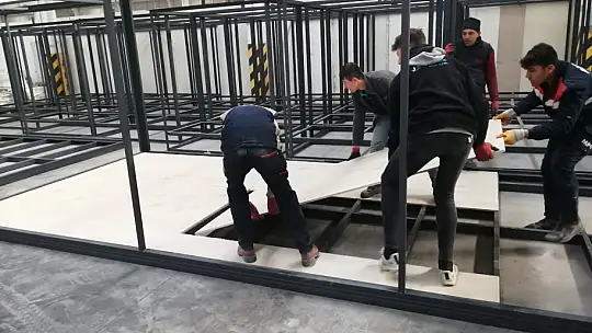 Konya Meslek Liseliler azimle çalışmaya devam ediyor