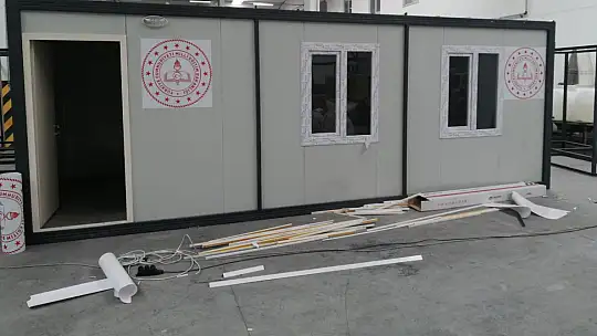 Konya Meslek Liseliler azimle çalışmaya devam ediyor