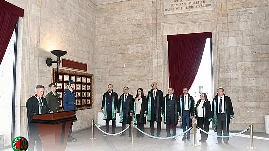 Konya Barosu Anıtkabir'i ziyaret etti