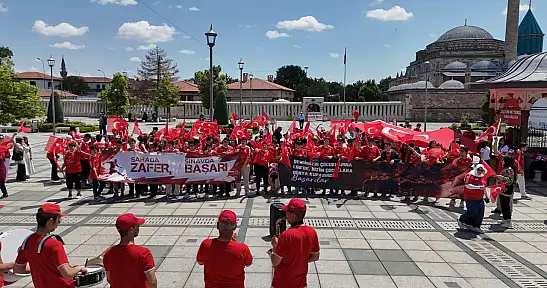 Konya'da küçük kalplerden büyük destek: LGS ve milli takım yan yana!