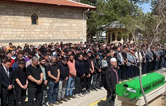 17 yaşındaki motosiklet sürücüsü genç son yolculuğuna uğurlandı