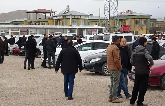 2'inci el araçlarda düşüş yaşandı: Pazar alanı dolup taştı!