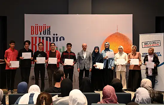 45 Öğrenci Kudüs Yolcusu