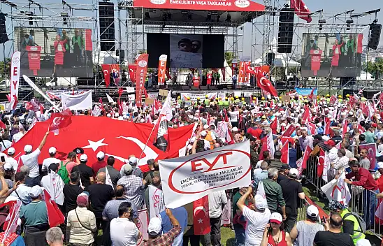 49-52 yaş aralığındaki çalışanlara beklenmedik emeklilik fırsatı: İşte Şartlar