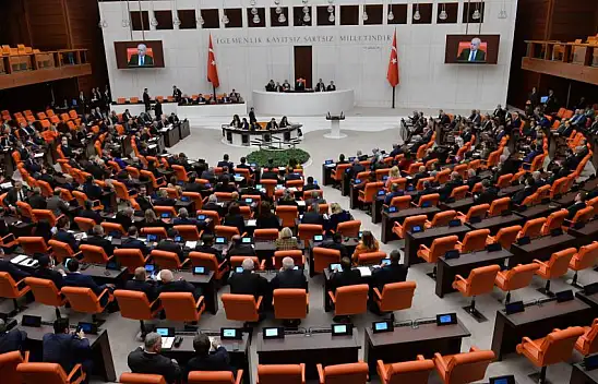 7 ayda 61 milletvekili istifa etti