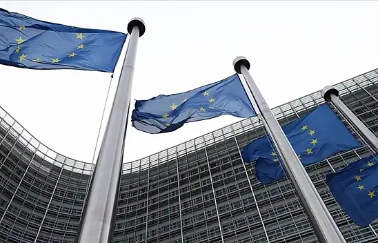 AB, Rusya Merkez Bankası'nın 200 milyar avrodan fazla varlığını dondurdu