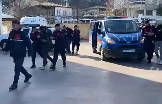 Acemi hırsızlar hayatlarının şokunu yaşadı