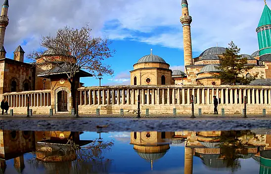 Afganistan'da başlayan yolculuk Konya'da bitti: Asırlar geçti halen unutulmadı!