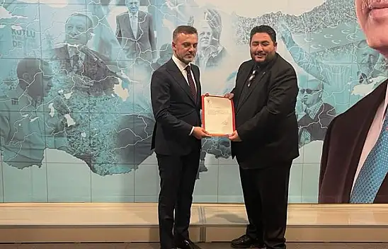 AK Parti'de 2 ilçe başkanı değişti!