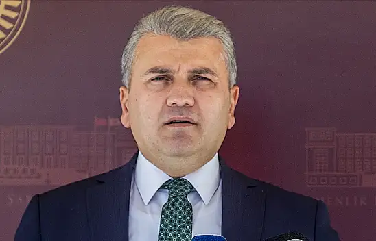 Ak partili vekil trafik kazası geçirdi