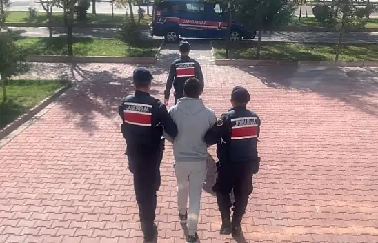 Aksaray'da kesinleşmiş 13 hapis cezası olan şahıs JASAT ekipleri tarafından yakalandı