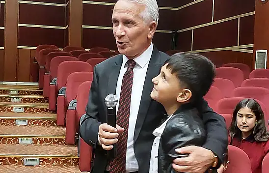 Akşehir'de yazar söyleşisi gerçekleştirildi