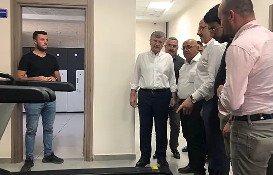 Akyürek, Karapınar'da olimpik yüzme havuzunu inceledi