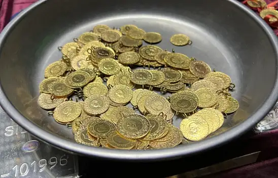 Gram altın 1000 TL mi olacak? Ali Ağaoğlu açıkladı: 'Faizler inecek...'