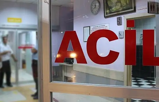 Alkolden zehirlenerek yoğun bakıma alındı