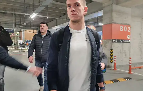 Amir Hadziahmetovic Beşiktaş için İstanbul da