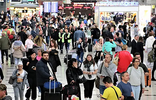 Antalya'ya turistler akın ediyor!