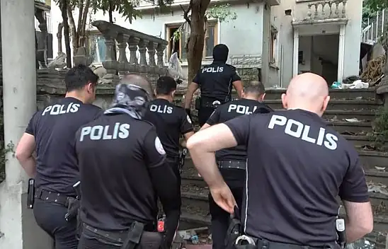 Araması olan yüzlerce şahıs yakalandı