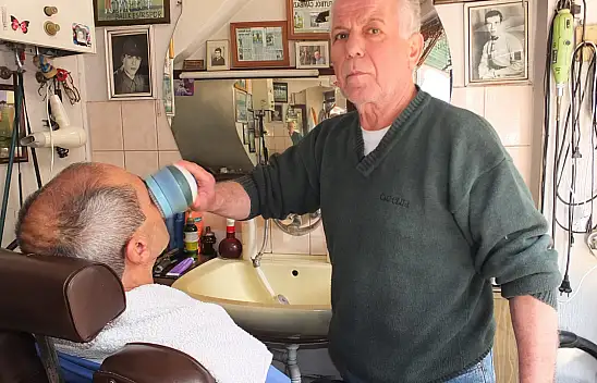 Babasından öğrendiği mesleği 50 yıldır devam ettiriyor!