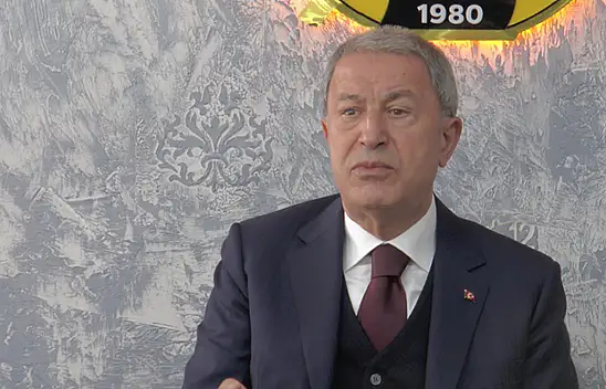 Bakan Akar: 'Teröristlerin barınakları, sığınakları başlarına yıkıldı'