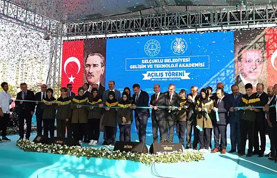 Bakan Tekin Konya'da konuştu! Eğitim öğretimi sadece okulda yürütülen bir süreç olarak görmüyoruz