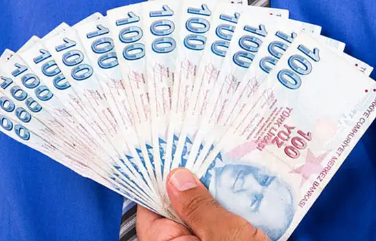 Bankalar emeklileri çekmek için rekabet ediyor: Bundan emekli faydalanacak!