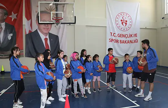 Başkan Altay: 28 ilçede yaz spor okullarına katılan öğrencilerimize başarılar diliyorum