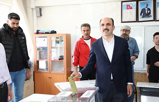 Başkan Altay Cumhurbaşkanlığı Seçimi İçin Oyunu Kullandı