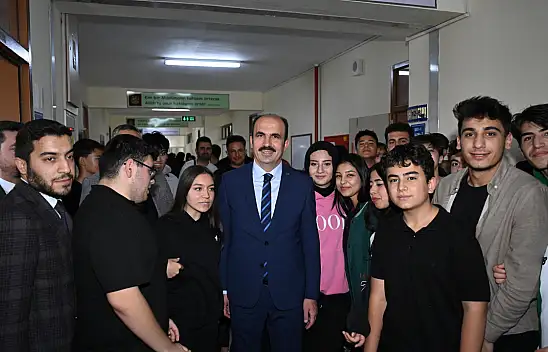Başkan Altay Konya'da lise öğrencileriyle buluştu!