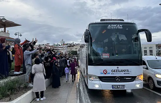Başkan Altay Türkiye'nin ilk hac kafilesini uğurladı