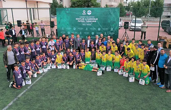 Başkan Hasan Kılca, gençlerin futbol çoşkusuna ortak oldu