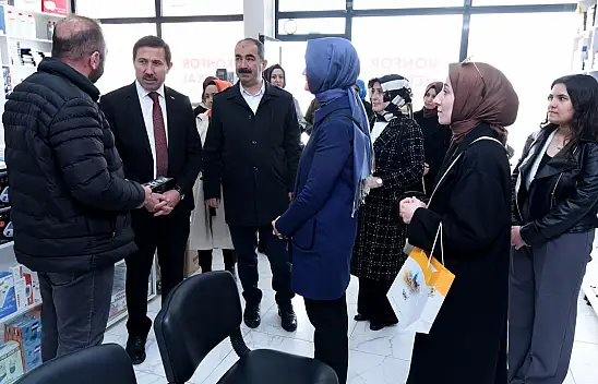 Başkan Hasan Kılca Ve Ak Parti Konya Milletvekili Adayı Meryem Göka, Vatandaşlarla Buluştu