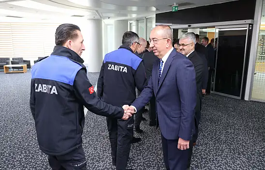 Başkan Kavuş, mesai arkadaşlarıyla bayramlaştı