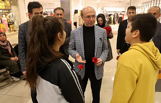 Başkan Pekyatırmacı vatandaşlarla bir araya gelmeye devam ediyor