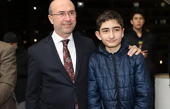 Başkan Pekyatırmacı vatandaşlarla kandil bereketinde bir araya geldi