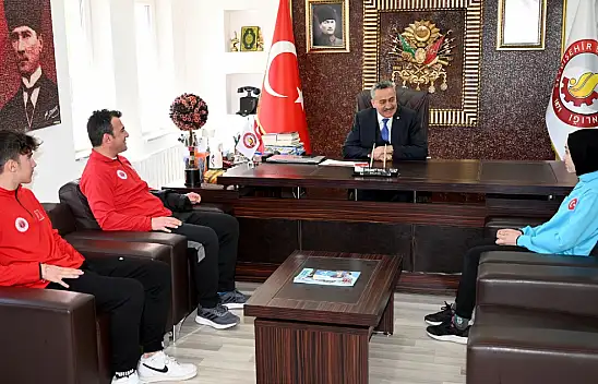 Başkan Tutal'dan Avrupa şampiyonuna ödül