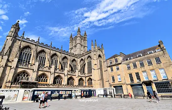 Bath Abbey: İngiltere'nin tarihi incisi