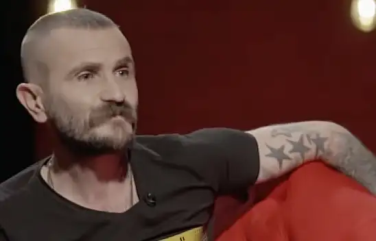 Benekli Ayhan kimdir? Benekli Ayhan nereli? Benekli Ayhan kaç yaşında?