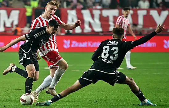 Beşiktaş Antalyaspor'u ağırlayacak