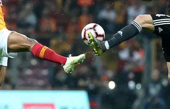 Beşiktaş derbi maçta yarın Galatasaray'ı konuk edecek