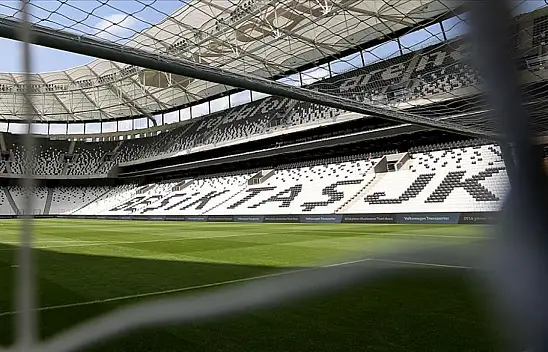 Beşiktaş o futbolcular ile yollarını ayırıyor