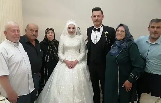 Betül ve Emre mutluluğa evet dedi