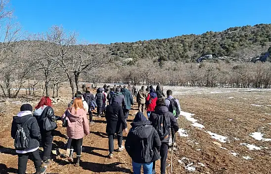 Beyşehir'de doğa yürüyüşü ve kuş gözlem etkinliği yapıldı