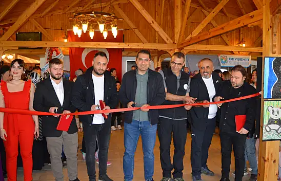  Beyşehir'de iki sergi açılışı