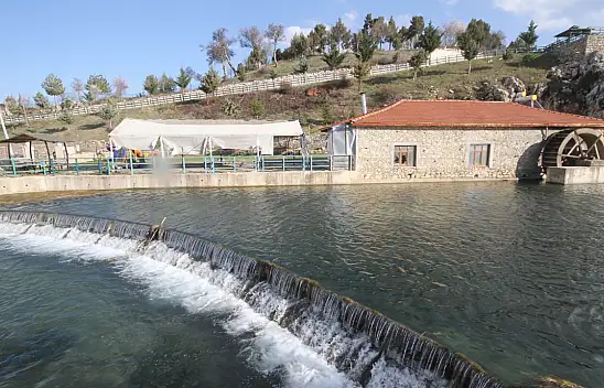 Beyşehir göletleri yağışlarla can buldu