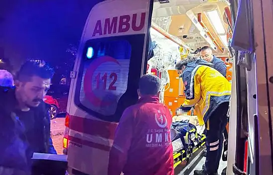 Bıçaklı kavgada 16 yaşındaki genç yaralandı